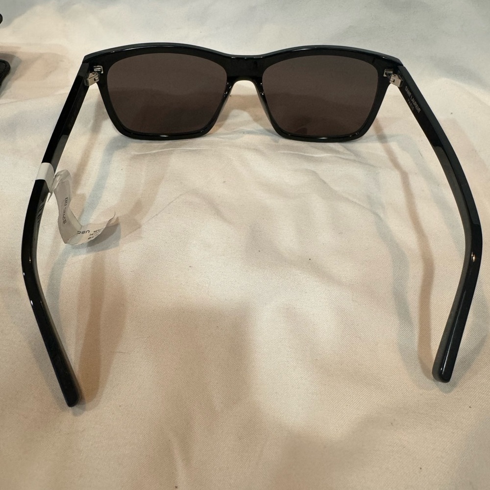 Men’s Saint Laurent sunglasses - Picture 2 of 12